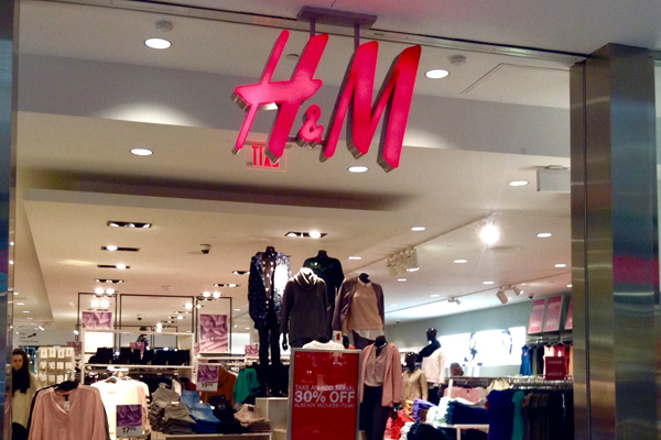 H&M (Mike Mozart - Flickr)